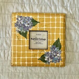 VINTAGE | Yellow Floral Picture Frame